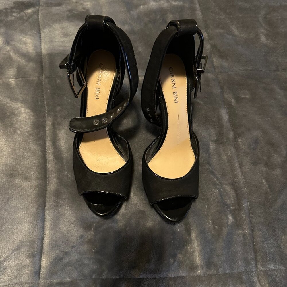 Gianni Bini Black Ankle Strap Heels | Classic Open Toe Pumps